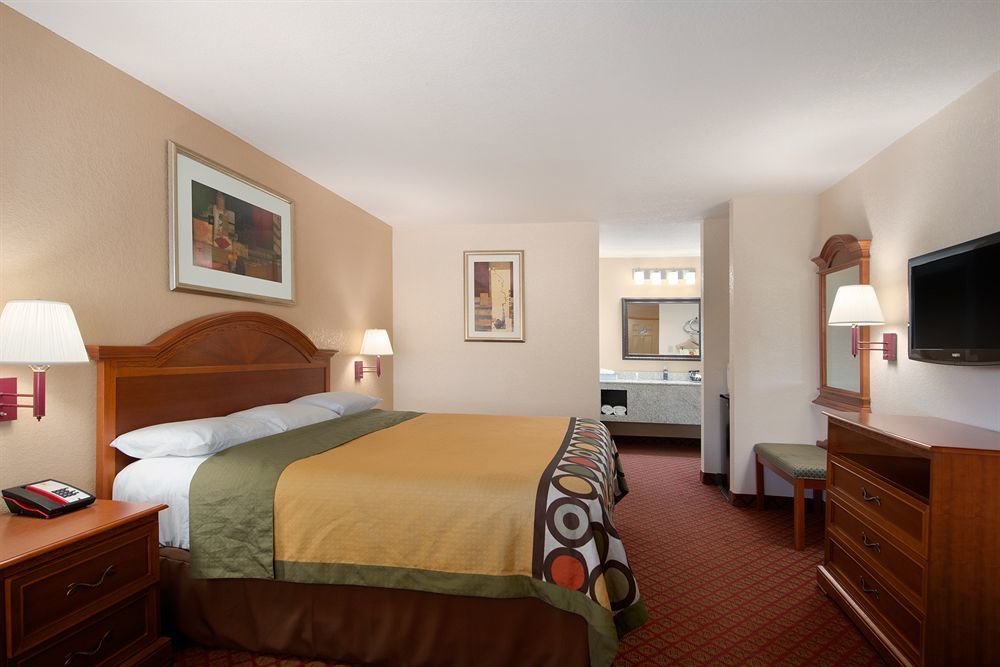 Super 8 By Wyndham Prattville Montgomery Kültér fotó